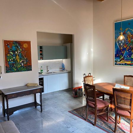 Renovated Apartment With 3 Bedrooms In An Historic Palazzo Between Port And Old Town Livorno Exterior photo